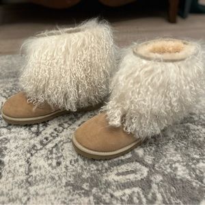 UGG, Lida Mongolian, sheepskin cuff, natural suede classic boot, size 8